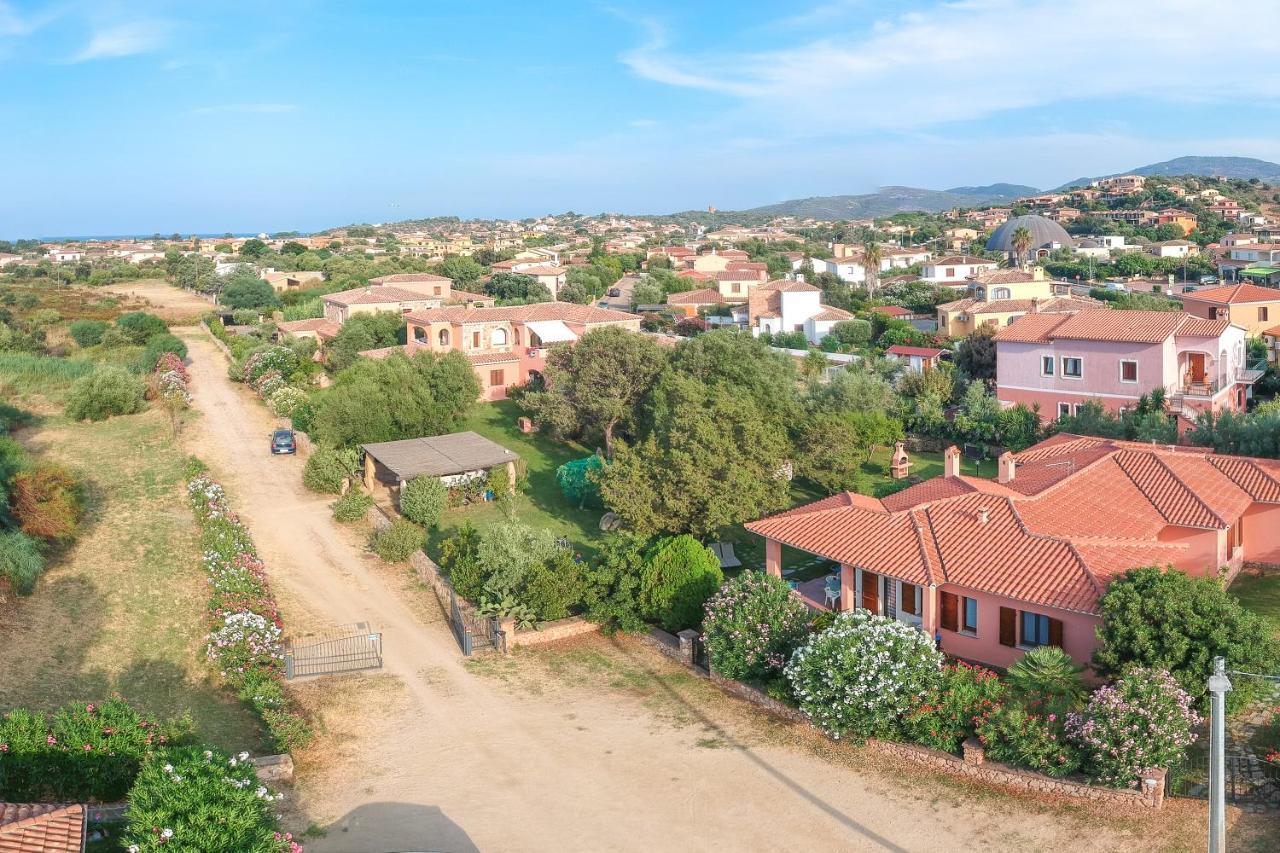 Villetta Corbezzolo San Teodoro  Eksteriør bilde